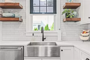 75 Roseneath Ave, Newport, RI 02840 - Photo 18