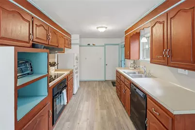 109 Pinecrest Drive, Pawtucket, RI 02861 - Photo 10