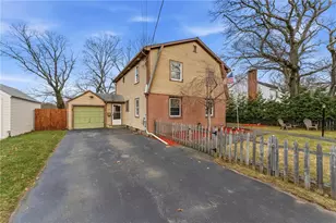 109 Pinecrest Dr, Pawtucket, RI 02861 - Photo 38