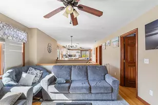 4 Wayne St, Narragansett, RI 02882 - Photo 10