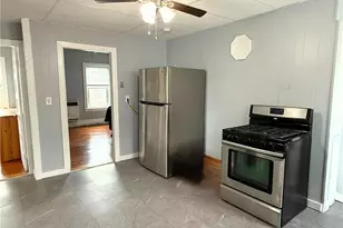 53 Hadwin St, Central Falls, RI 02863 - Photo 4