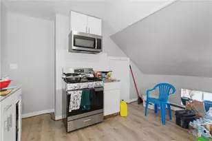 85 Hendricks St, Central Falls, RI 02863 - Photo 4