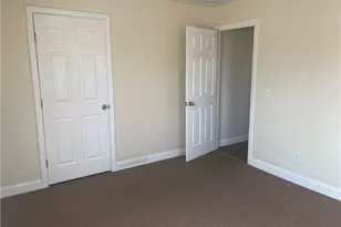 585 Main St, East Greenwich, RI 02818 - Photo 8