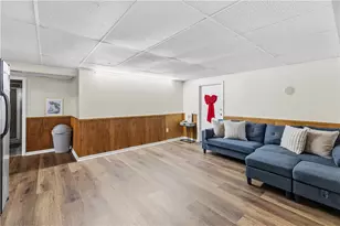 60 Imperial Ave, Cranston, RI 02920 - Photo 14