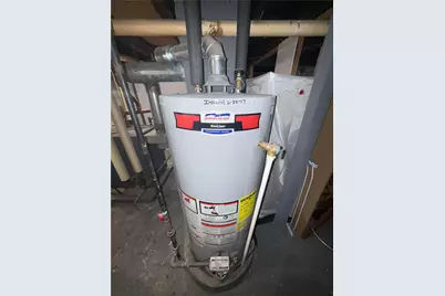 136 Hemond Avenue, Woonsocket, RI 02895 - Photo 16