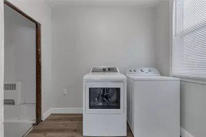 403 Commonwealth Avenue, Warwick, RI 02886 - Photo 18