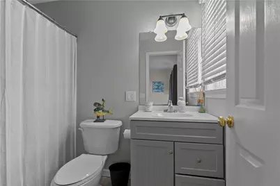 231 Maple Avenue #203, Newport, RI 02840 - Photo 20