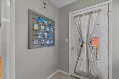 231 Maple Avenue #203, Newport, RI 02840 - Photo 12