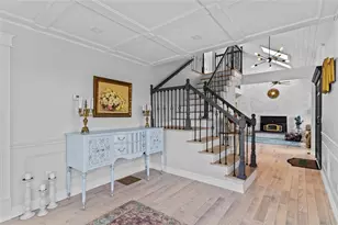 10 J H Dwyer Dr, Middletown, RI 02842 - Photo 4