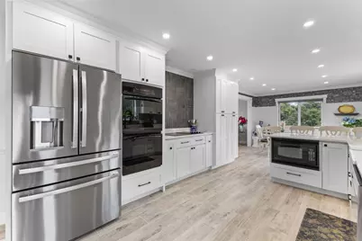 10 J H Dwyer Drive, Middletown, RI 02842 - Photo 6