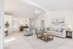 246 Spencer Woods Dr, Warwick, RI 02818 - Photo 2