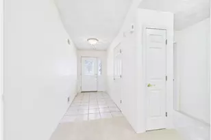 246 Spencer Woods Dr, Warwick, RI 02818 - Photo 22