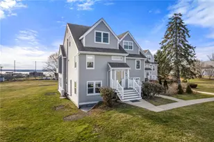 1304 Fairway Dr, Middletown, RI 02842 - Photo 4