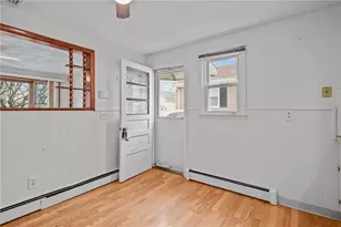 14 Maxfield Ave, East Providence, RI 02914 - Photo 32