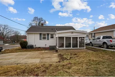 14 Maxfield Avenue, East Providence, RI 02914 - Photo 8