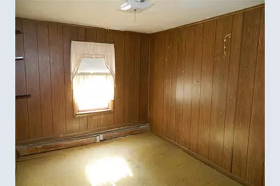 182 Simmonsville Avenue, Johnston, RI 02919 - Photo 18