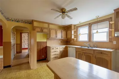 107 Fuller Street, Pawtucket, RI 02861 - Photo 10