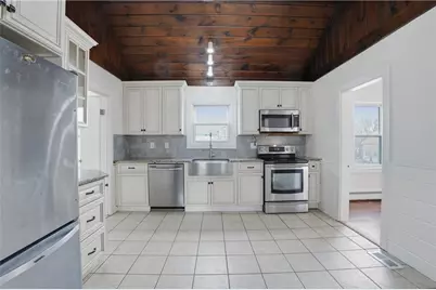 32 Broad Street, Burrillville, RI 02859 - Photo 10