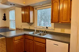 165 Borden Ave, Johnston, RI 02919 - Photo 4