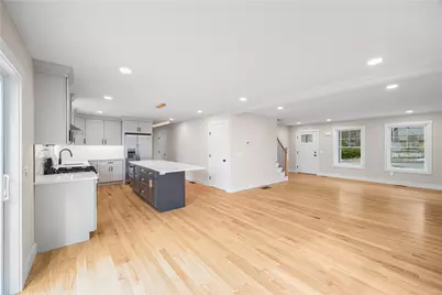 89 St. Agnes Avenue, Woonsocket, RI 02895 - Photo 6