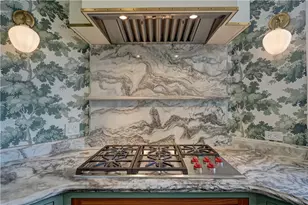 127 Harrison Ave, Newport, RI 02840 - Photo 22