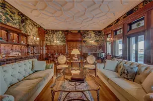 127 Harrison Ave, Newport, RI 02840 - Photo 8