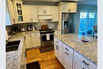 20 Robert Avenue, Warwick, RI 02818 - Photo 14