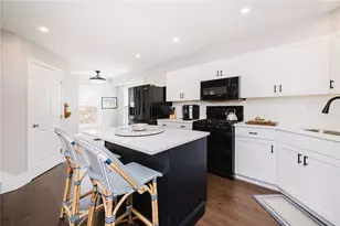 1505 Fairway Dr, Middletown, RI 02842 - Photo 8