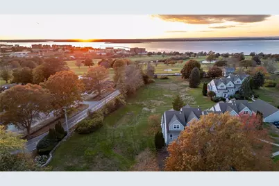 1505 Fairway Drive, Middletown, RI 02842 - Photo 38