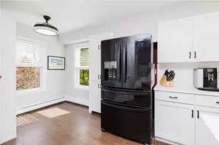 1505 Fairway Dr, Middletown, RI 02842 - Photo 12