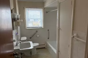 15 Bourne St, Bristol, RI 02809 - Photo 12