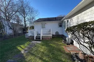 1047 Narragansett Pkwy, Warwick, RI 02888 - Photo 38