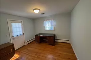 1047 Narragansett Pkwy, Warwick, RI 02888 - Photo 14