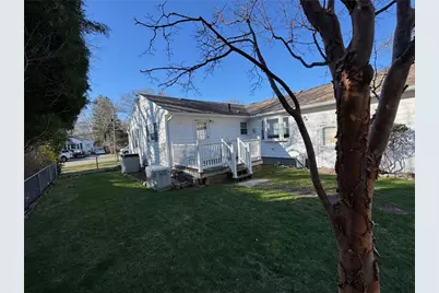 1047 Narragansett Parkway, Warwick, RI 02888 - Photo 34