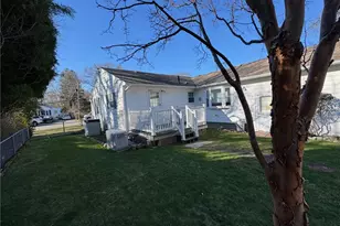 1047 Narragansett Pkwy, Warwick, RI 02888 - Photo 34