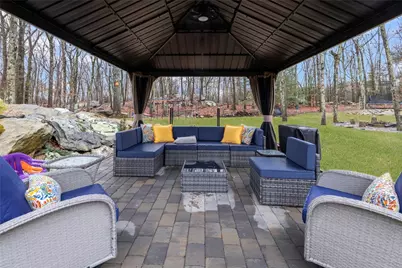 69 Walden Way, Cranston, RI 02921 - Photo 44