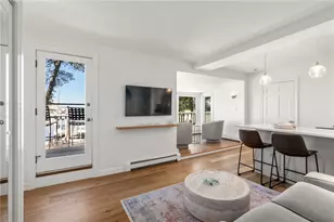 58 Washington St, Newport, RI 02840 - Photo 2