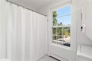 58 Washington St, Newport, RI 02840 - Photo 14