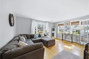 85 Gillan Ave, Warwick, RI 02886 - Photo 12