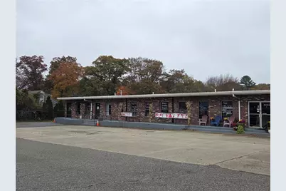 3520 Quaker Lane, North Kingstown, RI 02852 - Photo 2