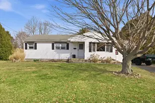 21 North Dr, Westerly, RI 02891 - Photo 1