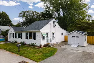 28 Bakers Creek Rd, Warwick, RI 02886 - Photo 2