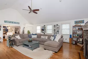 403 Valley Rd, Middletown, RI 02842 - Photo 16