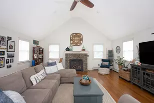 403 Valley Rd, Middletown, RI 02842 - Photo 14