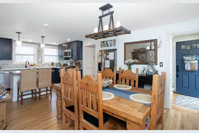 403 Valley Road, Middletown, RI 02842 - Photo 4