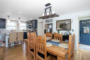 403 Valley Rd, Middletown, RI 02842 - Photo 4