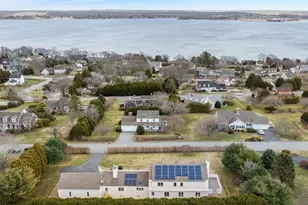 95 Holman St, Portsmouth, RI 02871 - Photo 2