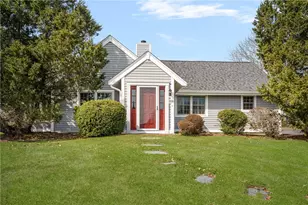 318 Corey Ln, Middletown, RI 02842 - Photo 2