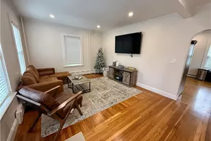 31 Slocum St, Newport, RI 02840 - Photo 6