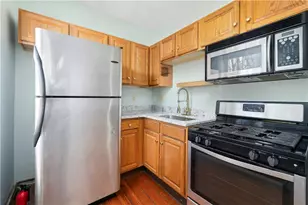 104 Dexter St, Providence, RI 02909 - Photo 4